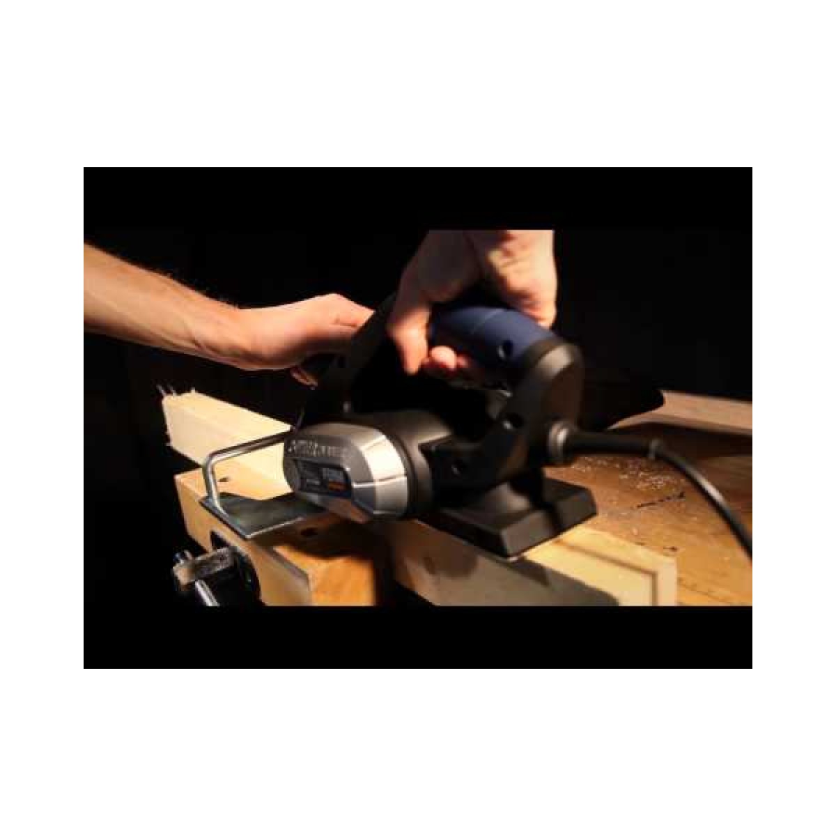 Höövel 650W laius 82mm 0-2mm sügavus **